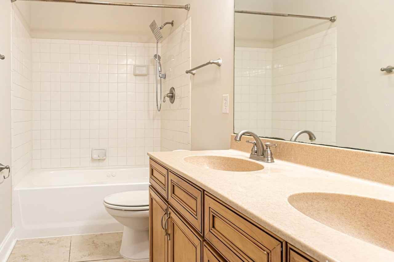 485 4th Ave S - Photo 5 of 26