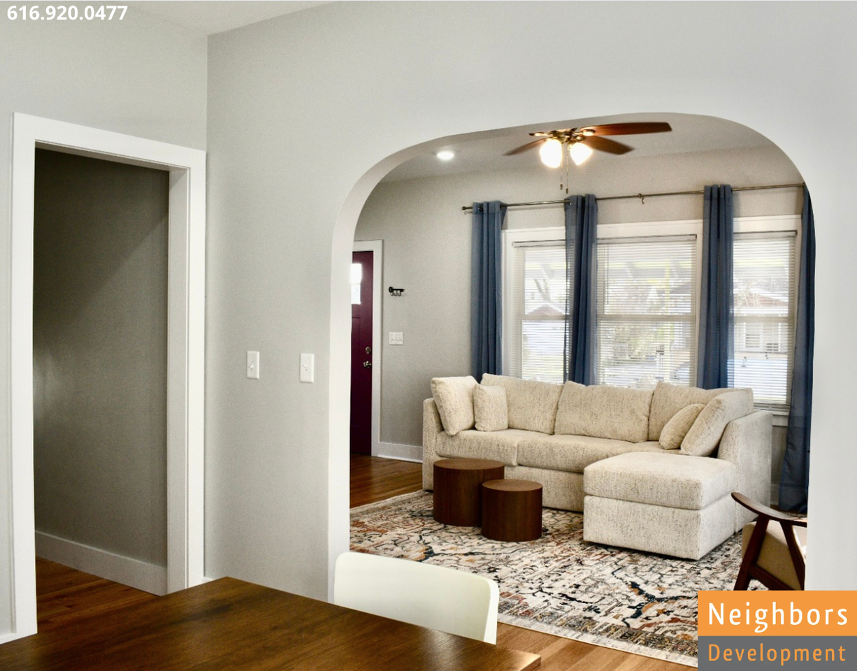 927 Arianna St Nw - Photo 2 of 50