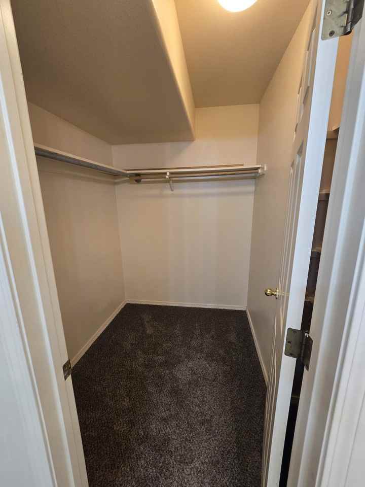 5634 W Paul Ave - Photo 3 of 19