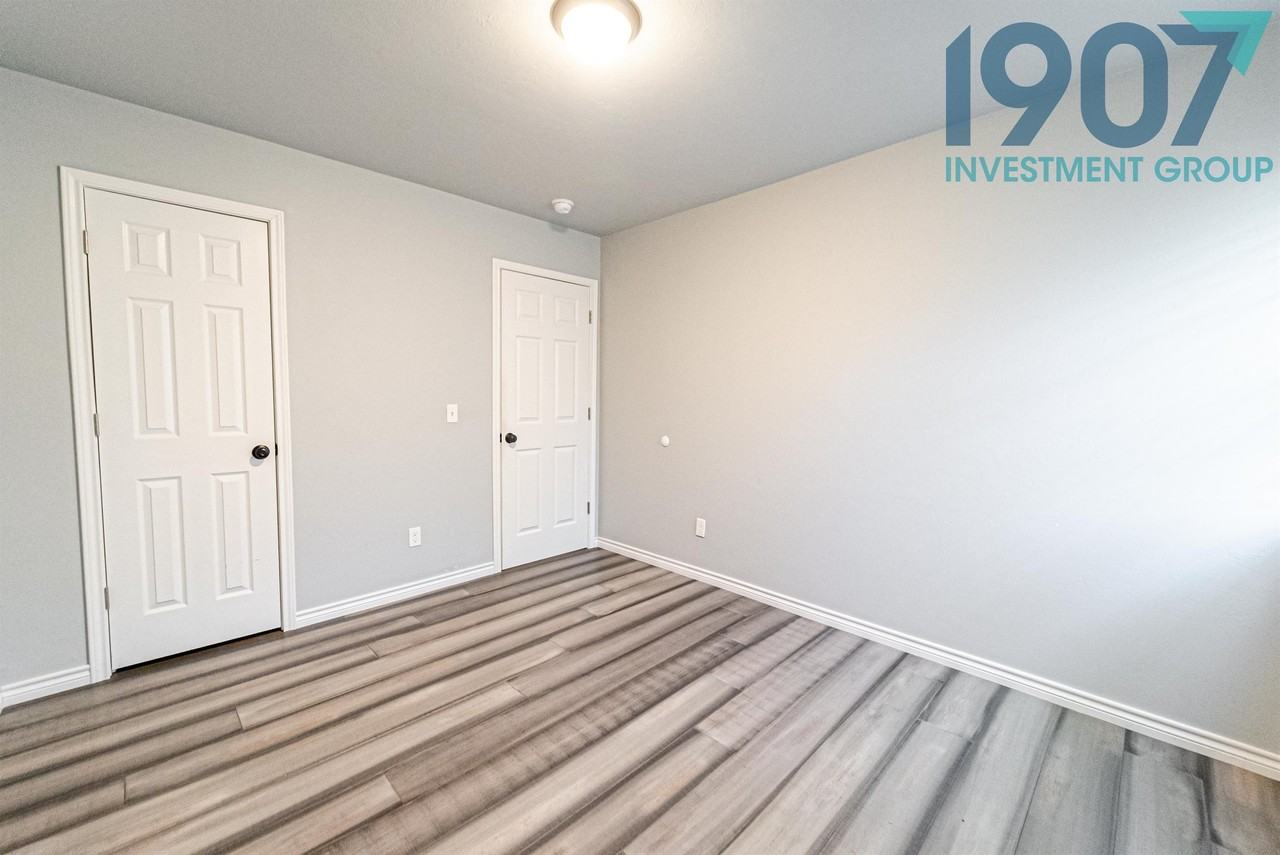 412 Nw 121st St - Photo 2 of 24