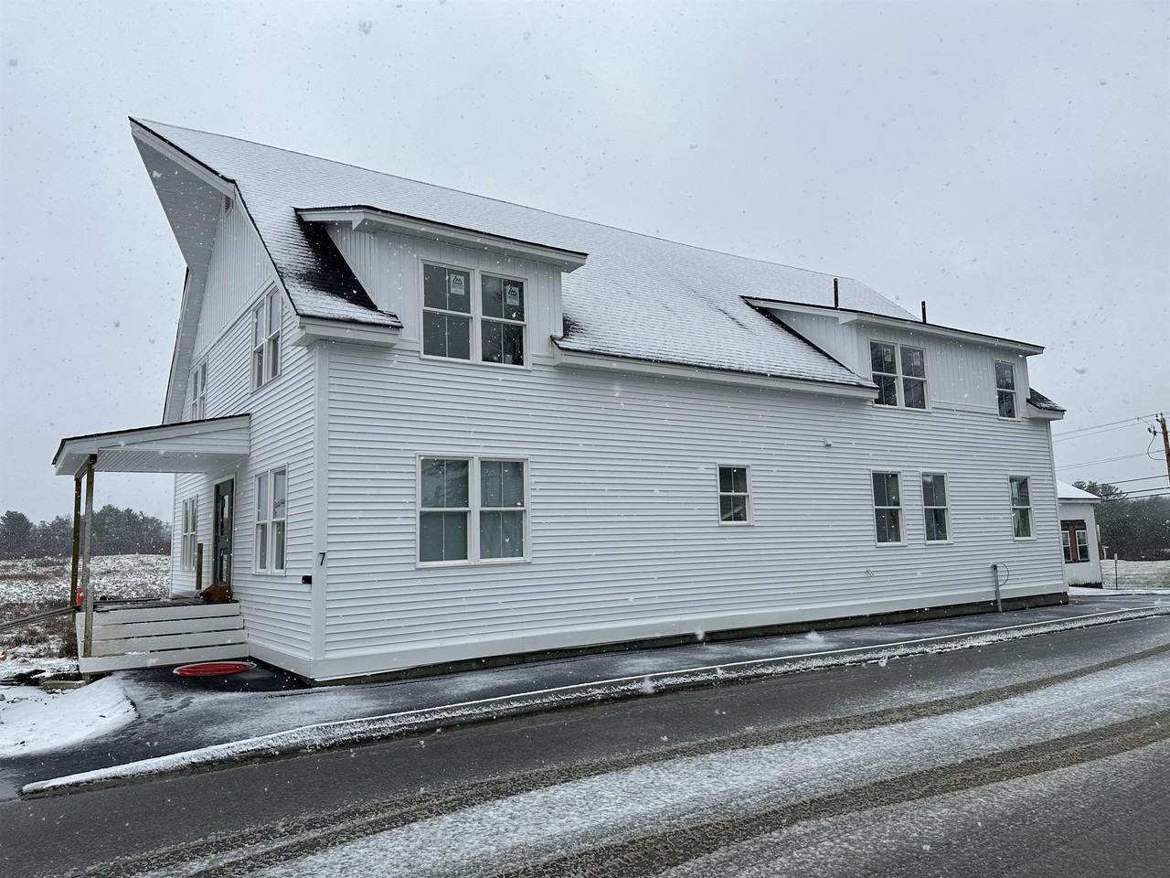 7 Twin Falls Dr #3 - Photo 5 of 14