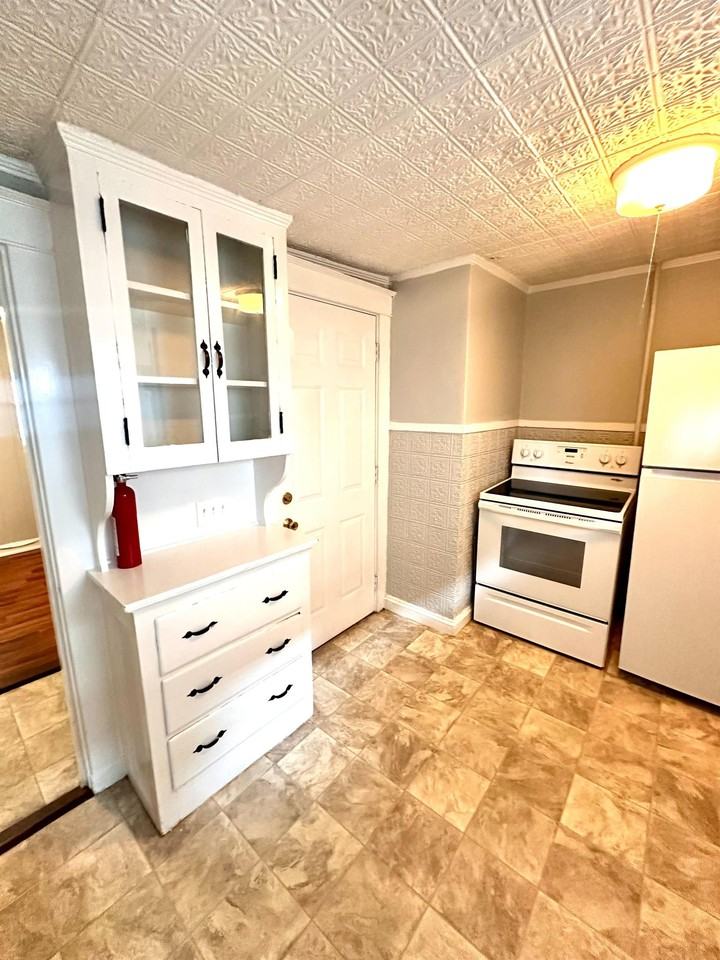 103 Thomas Hill Rd #B - Photo 2 of 21