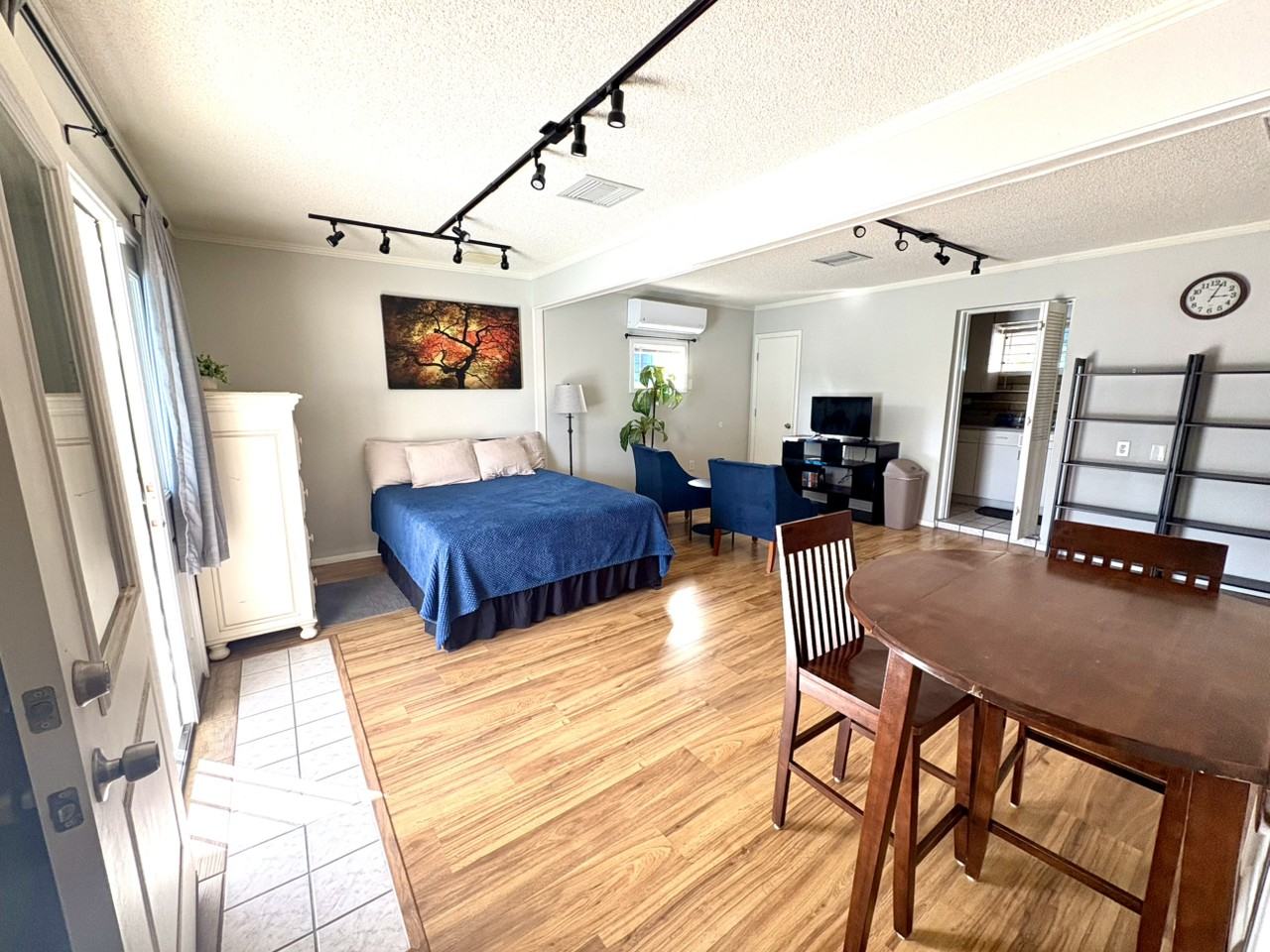 1151 E Sixth Pl - Photo 2 of 11