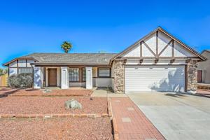 featured image of 1102 E Kerry Ln