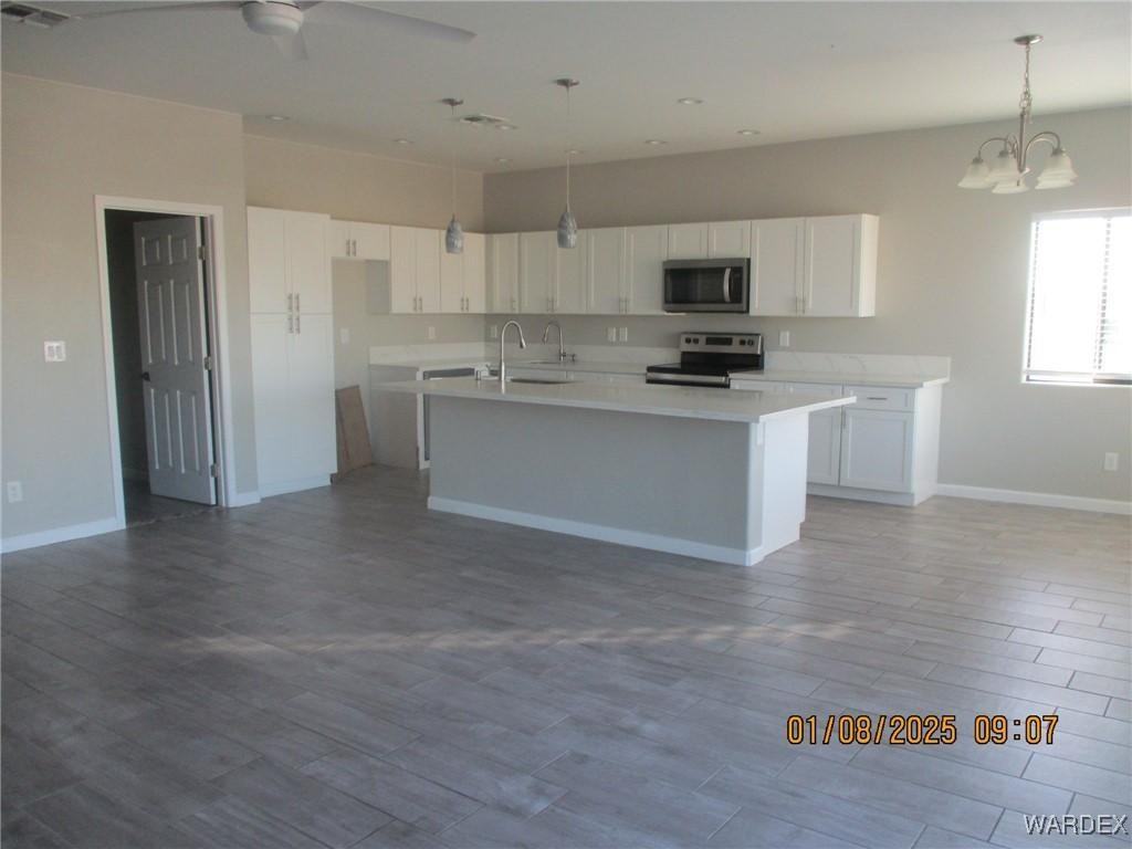 3535 Mccormick Blvd - Photo 2 of 11