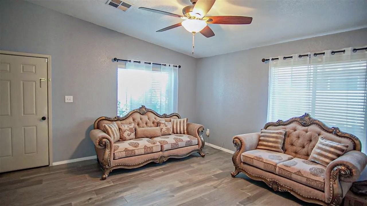 7180 E 37th St - Photo 6 of 15