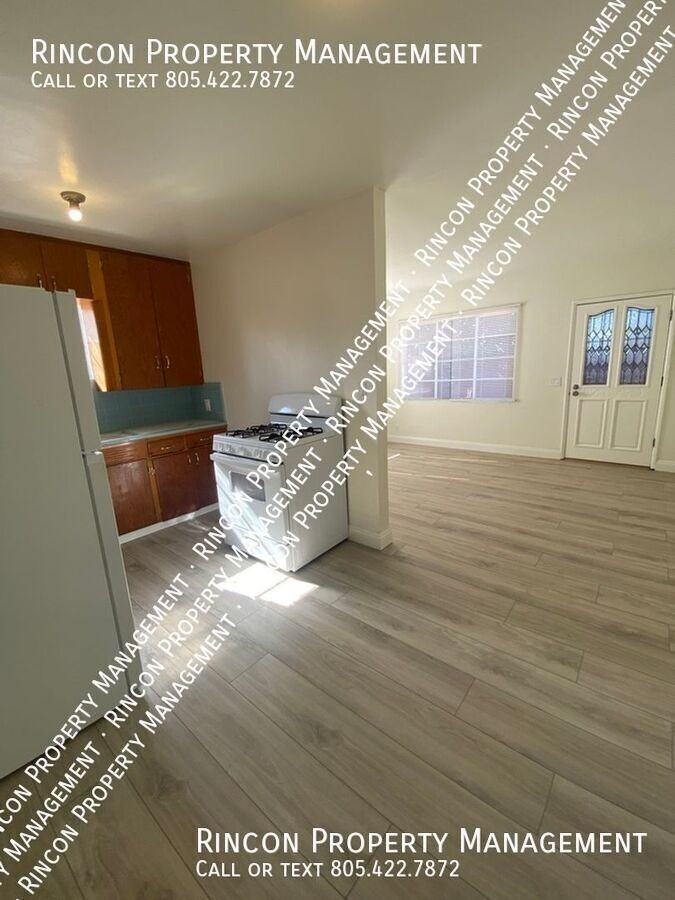 451 S Olive St #B - Photo 2 of 14