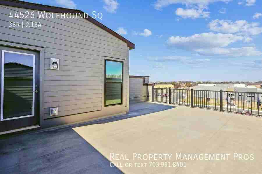 44526 Wolfhound Sq - Photo 2 of 44