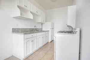 featured image of 1405 S Berendo St #106