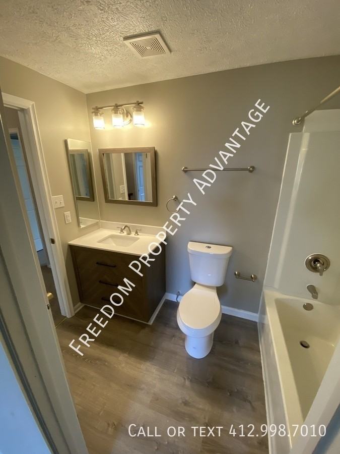 313 Murrays Ln - Photo 3 of 7