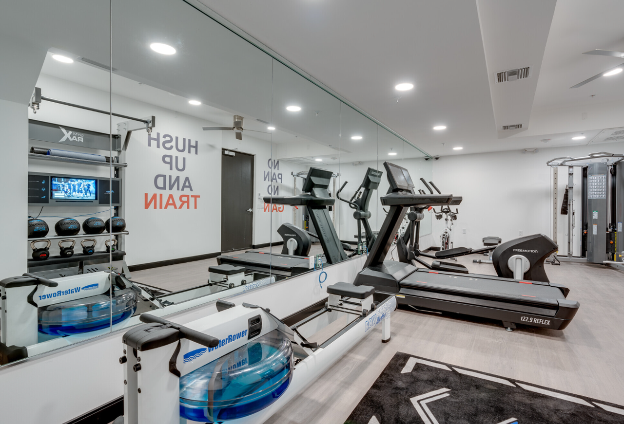 Village House Valley Village - Photo 4 of 29