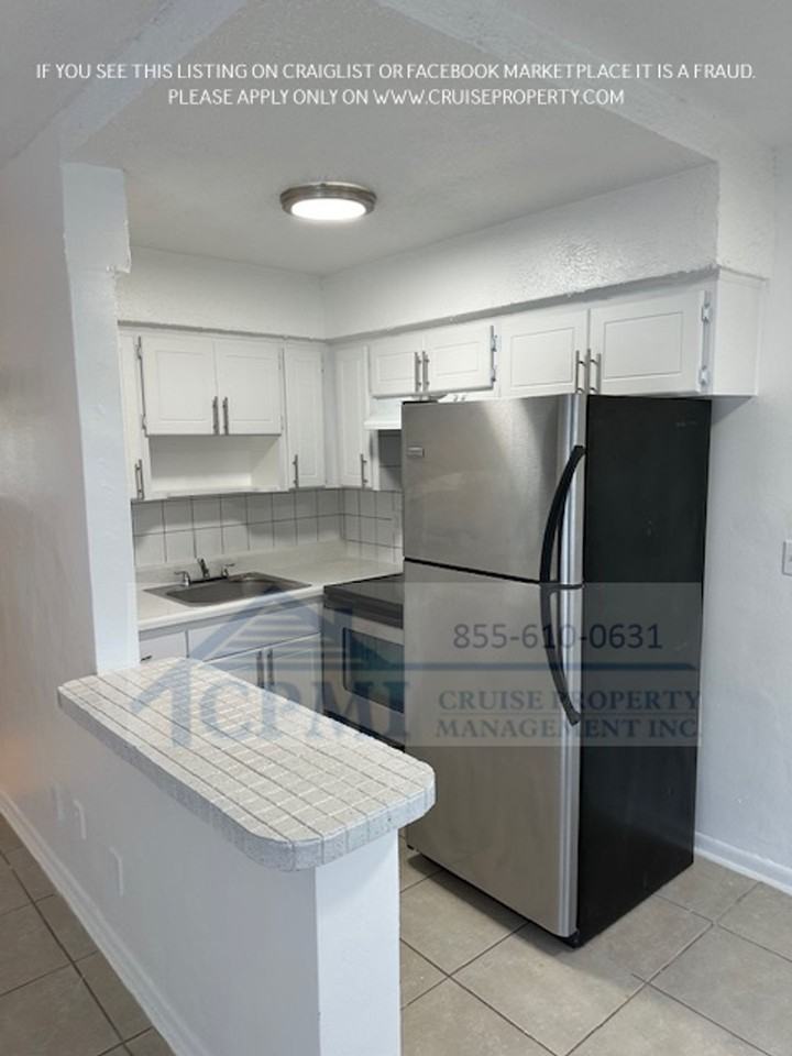 360 SE 12 Avenue Deerfield Beach FL - Photo 4 of 10