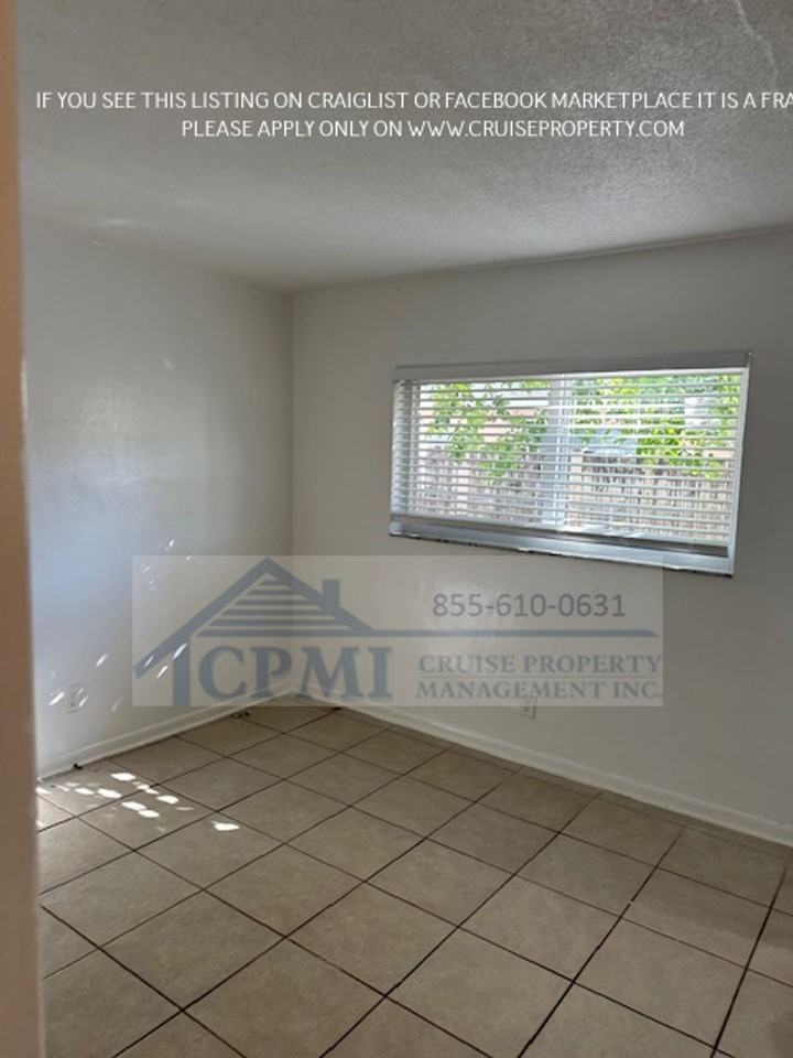 360 SE 12 Avenue Deerfield Beach FL - Photo 5 of 10