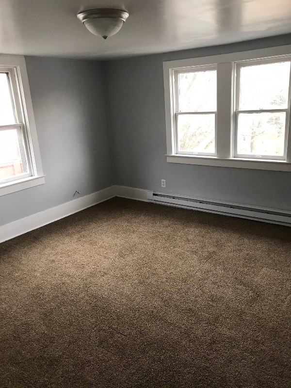 626 Cemetery Ave #6 - Photo 5 of 19