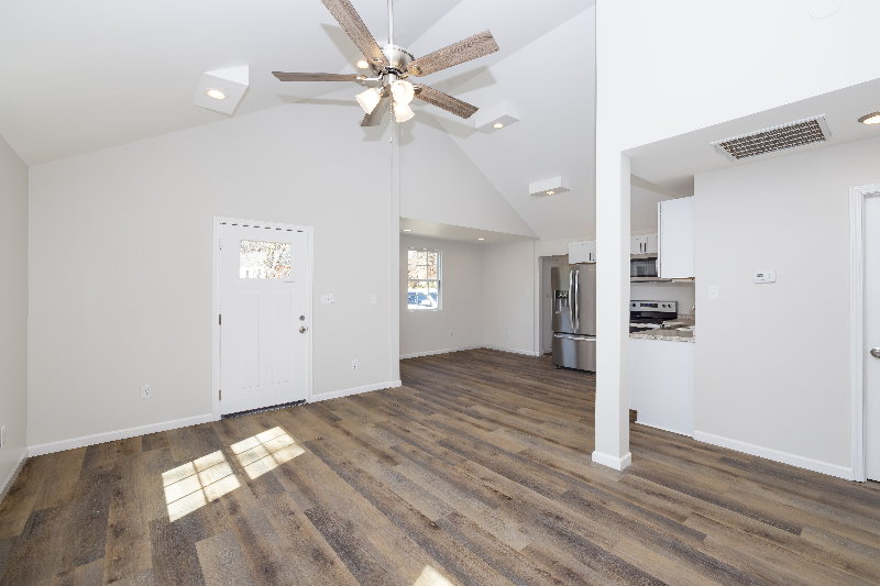 204 N Bellemeade Ave - Photo 3 of 17