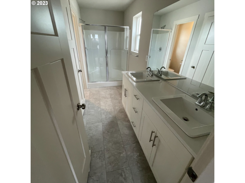 2043 Se Osprey Ave - Photo 7 of 16