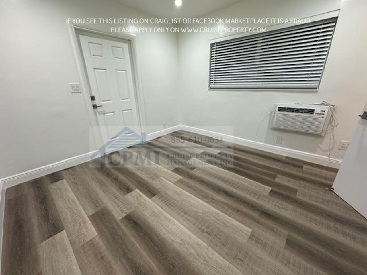 9 SW 10th St - Photo 3 of 11