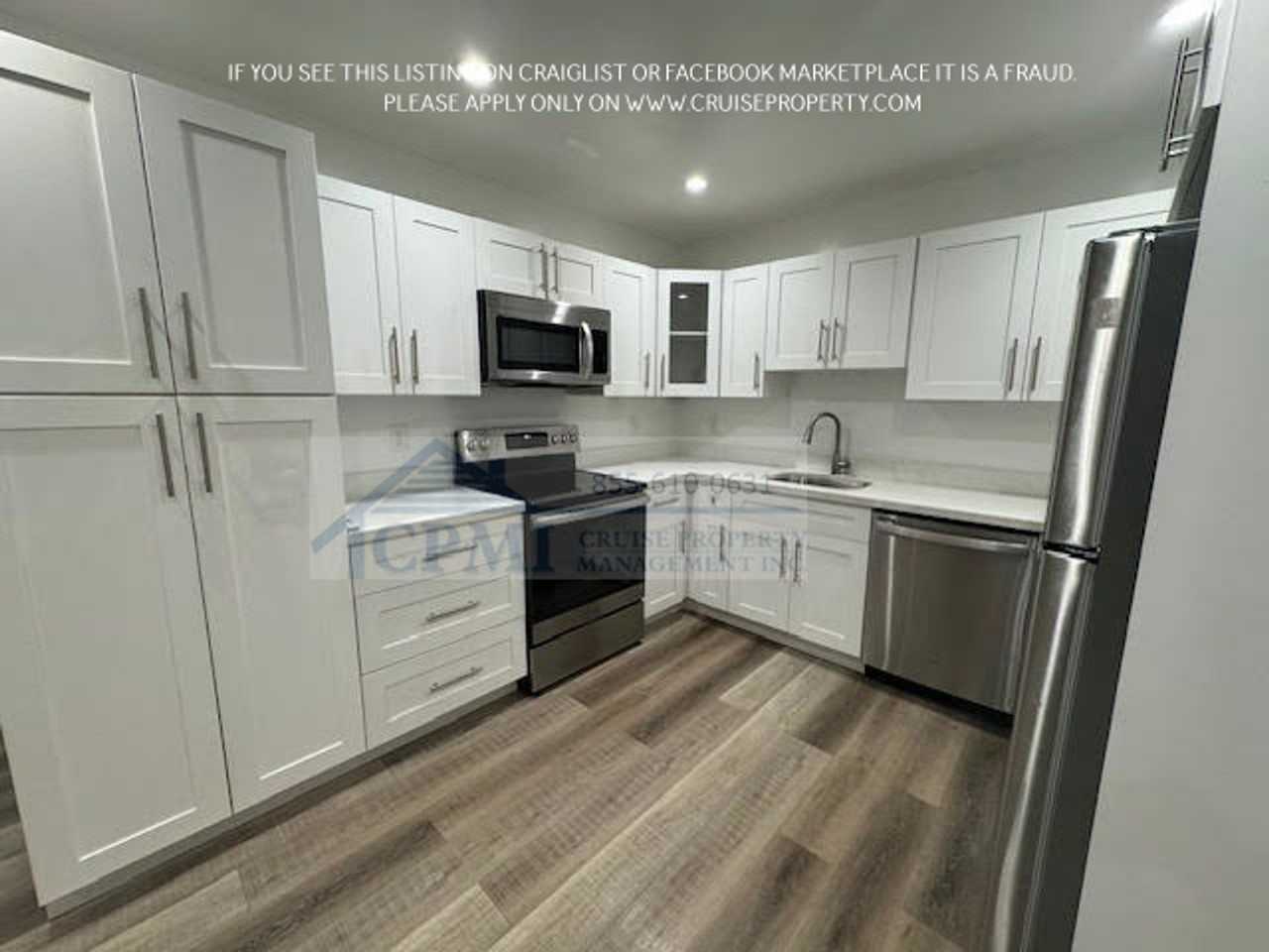 9 SW 10th St - Photo 7 of 11