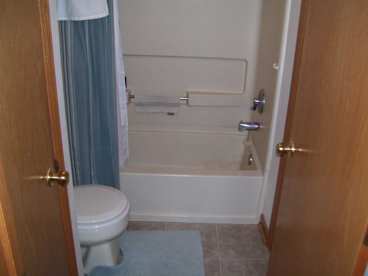 Clover Downs Phase 1 Apartments - Photo 7 of 9