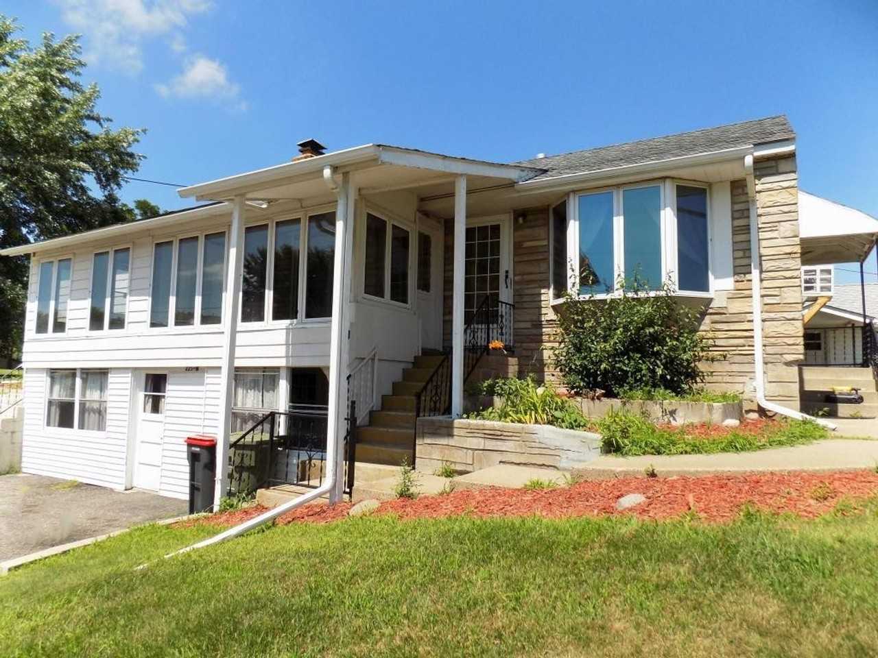 225 E 3rd St - Photo 2 of 9