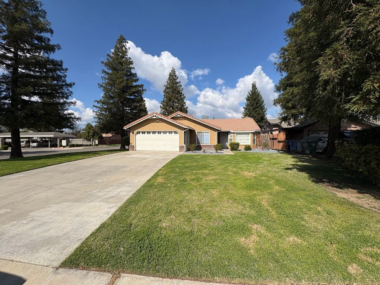 294 Garlin Ct - Photo 2 of 37