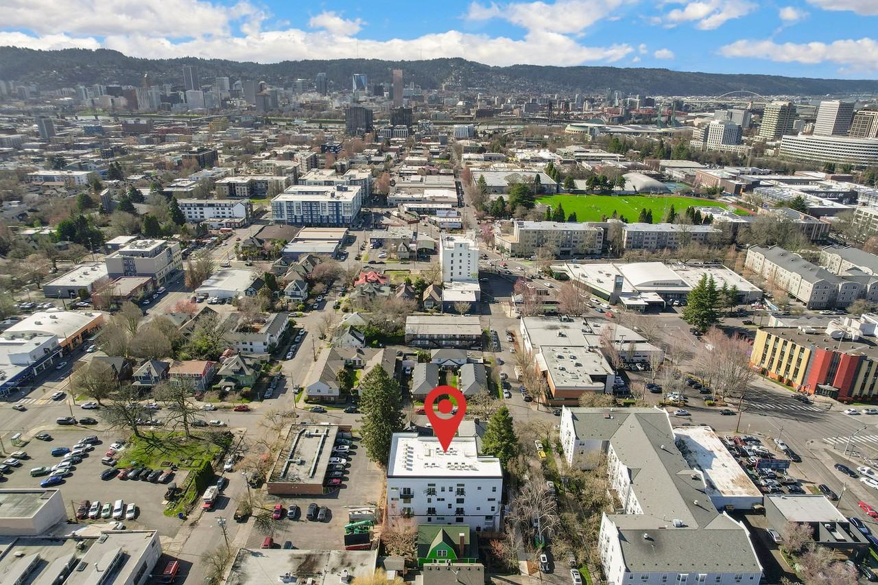 1820 Ne Davis St #307 - Photo 7 of 30