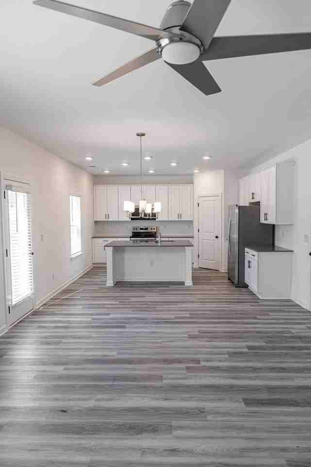 3361 Pepper Pike Ct - Photo 2 of 23