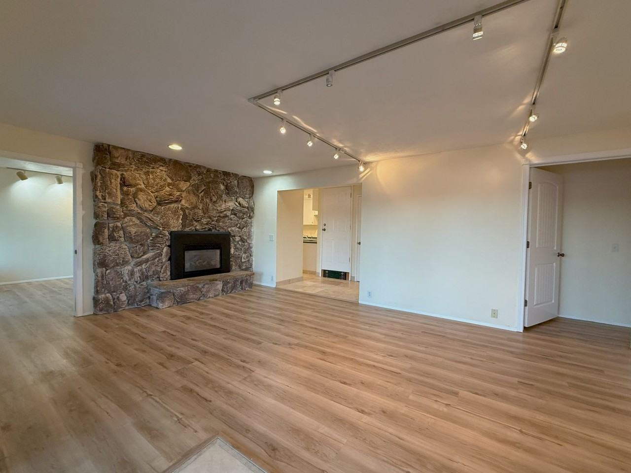 11016 Colvos Dr Nw - Photo 3 of 17