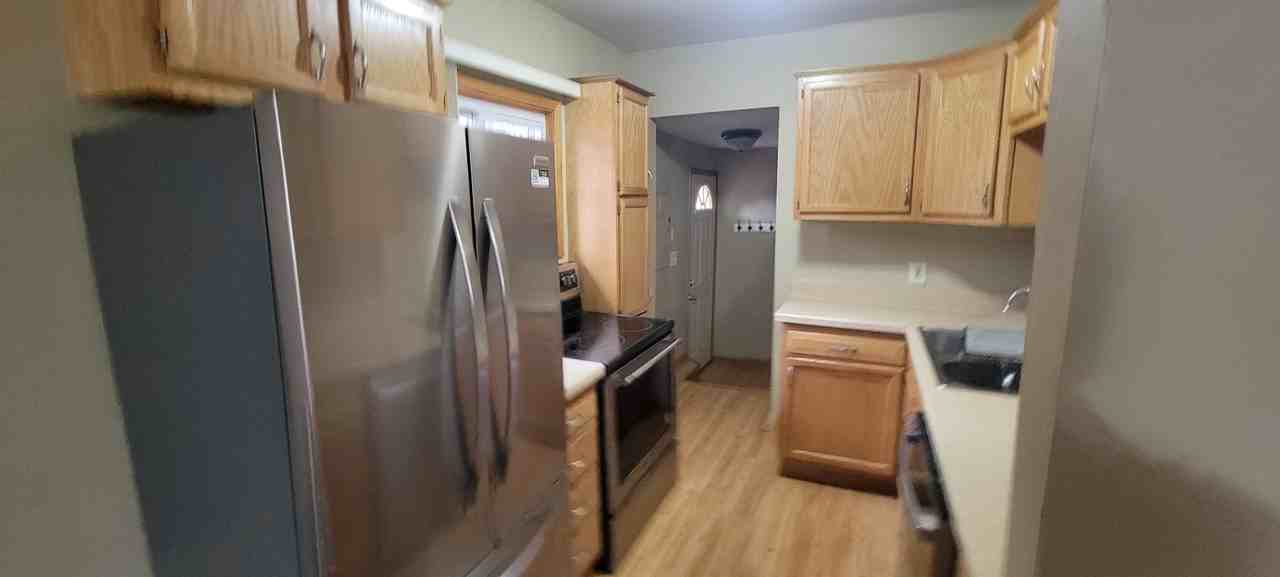 16460 Upper 22nd St S - Photo 3 of 17