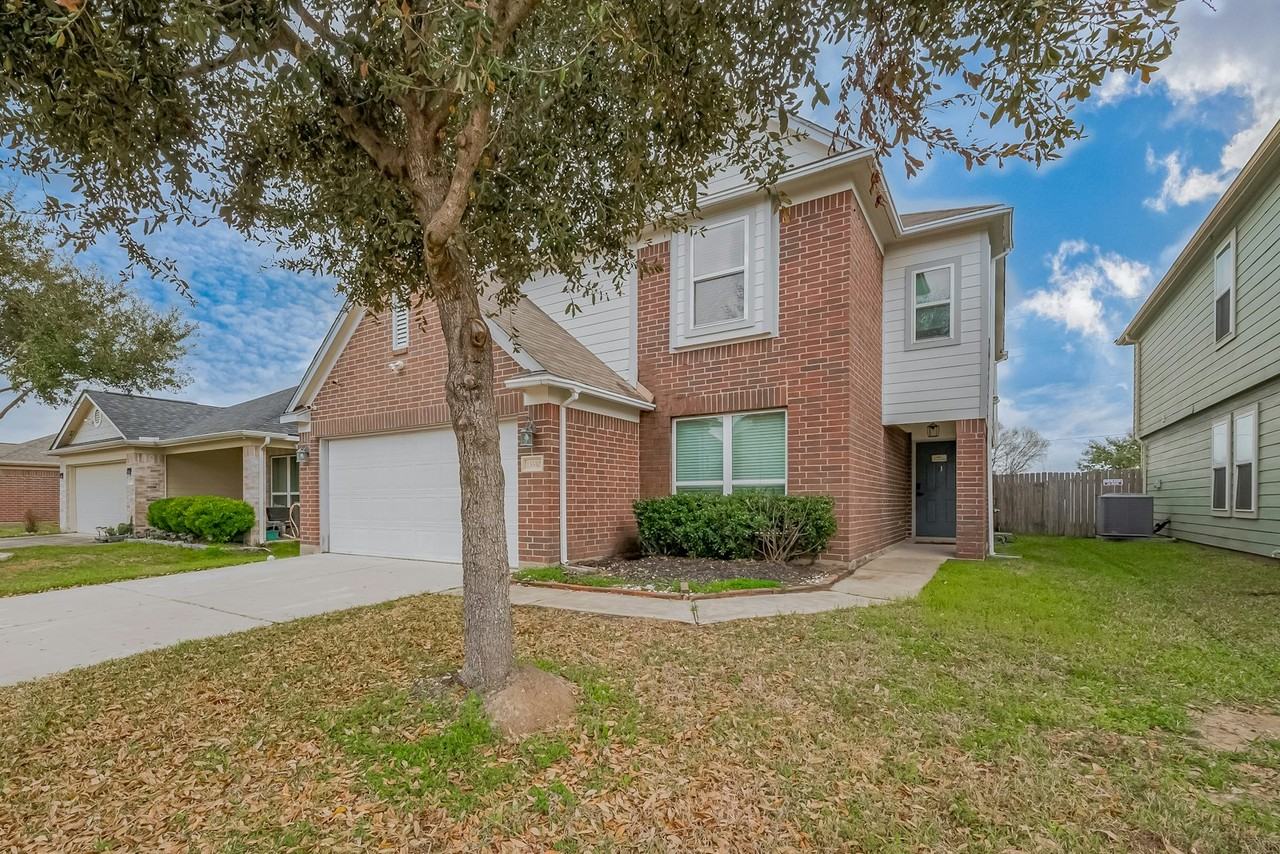 13510 Dahlia Green Way - Photo 6 of 46