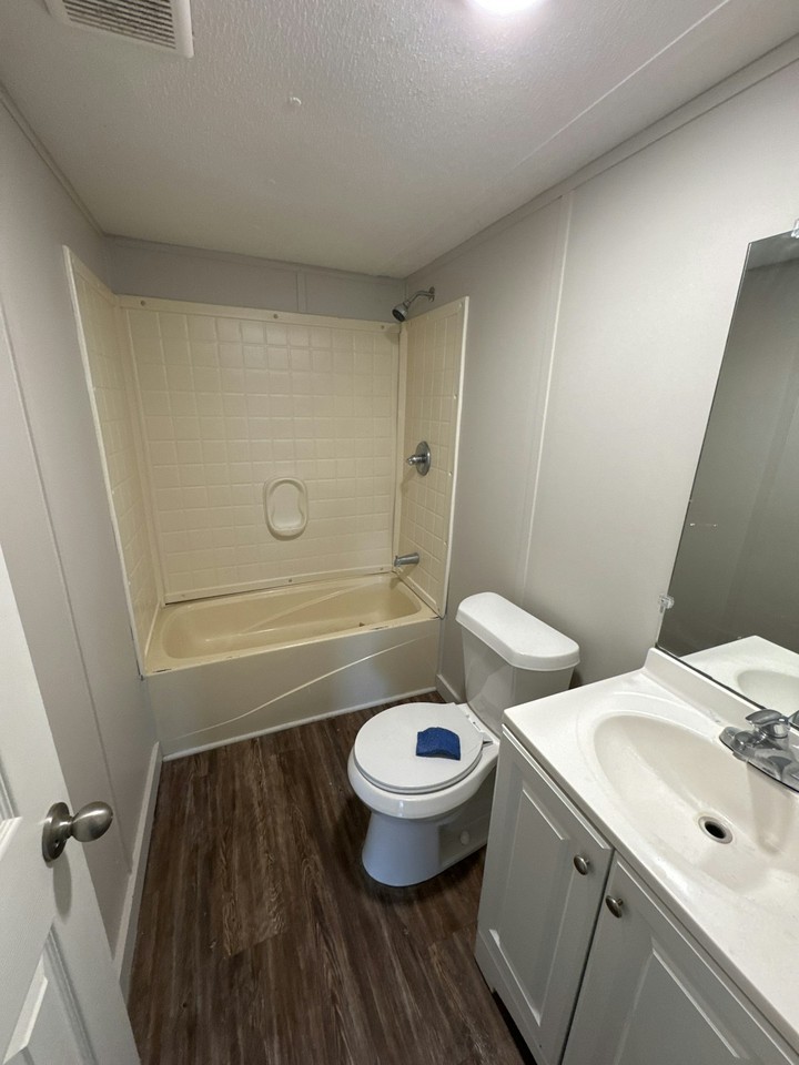 445 Holly Hill Road - Photo 7 of 12