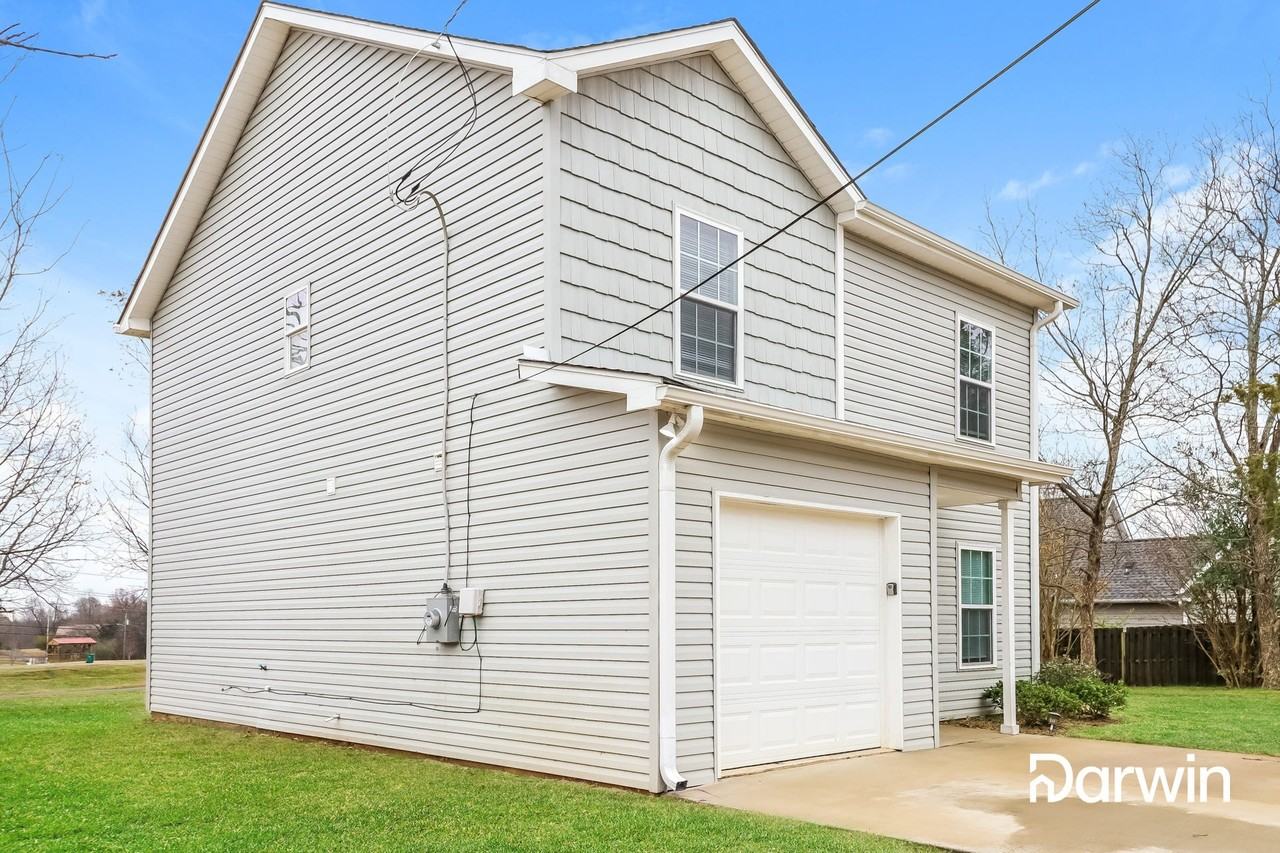 225 4th Ave - Photo 2 of 13