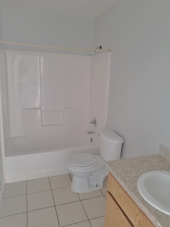 Ute 1601 - 2 - Photo 7 of 11