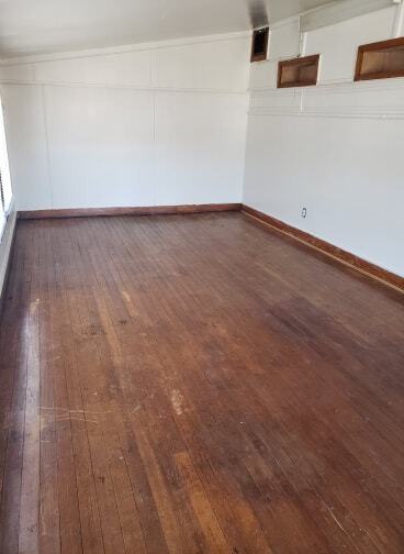 601 E Reed - Photo 4 of 7