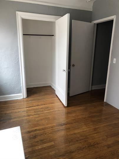 Warwick Apartments - Photo 3 of 12