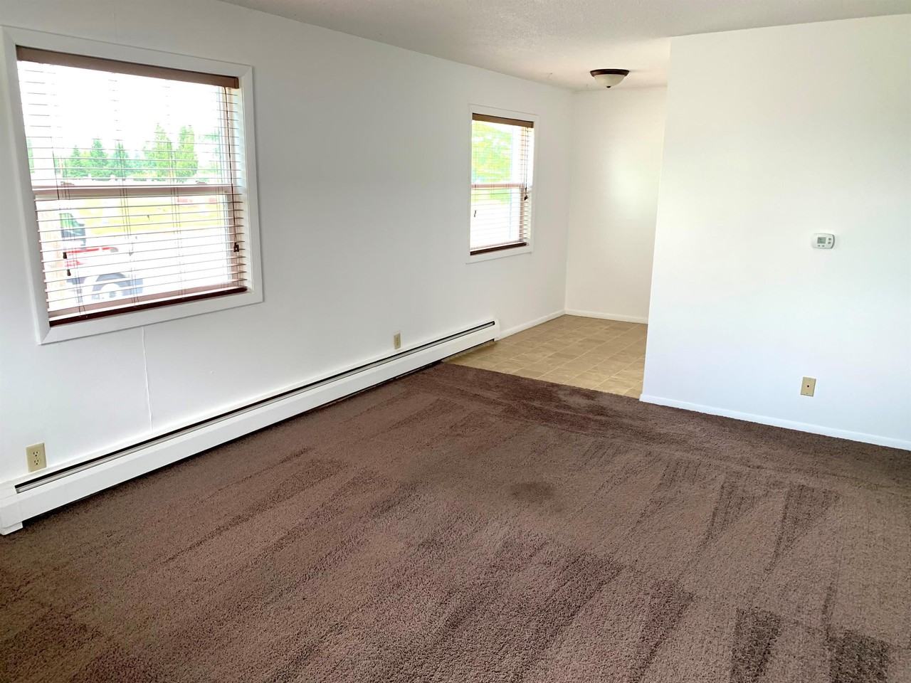 2047 Blairs Ferry Rd - Photo 2 of 18