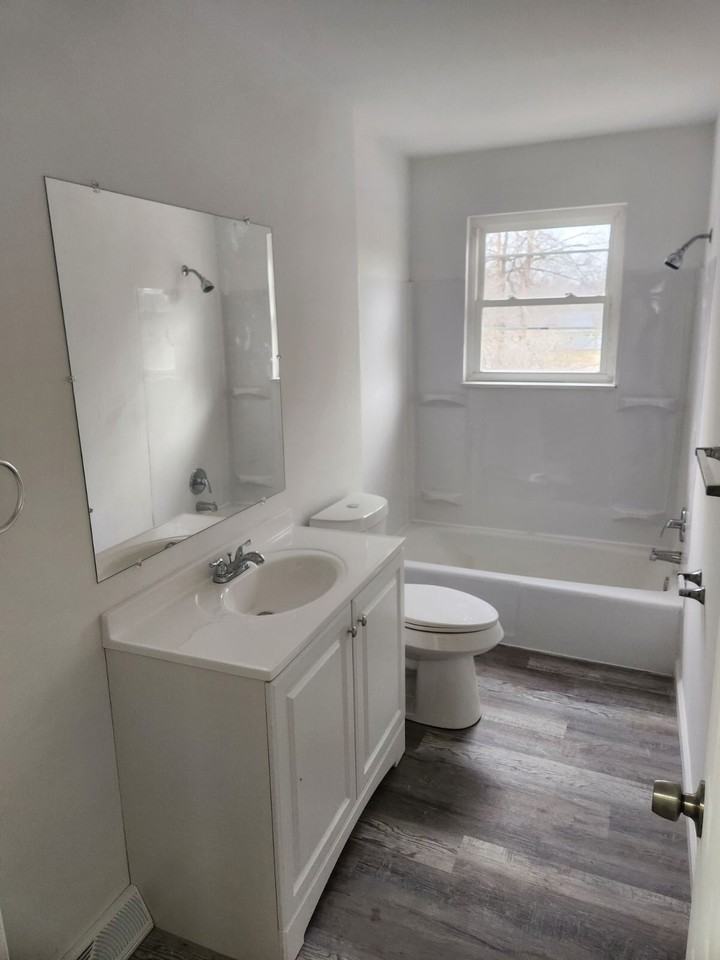 Erie Street Townhomes - Photo 2 of 4