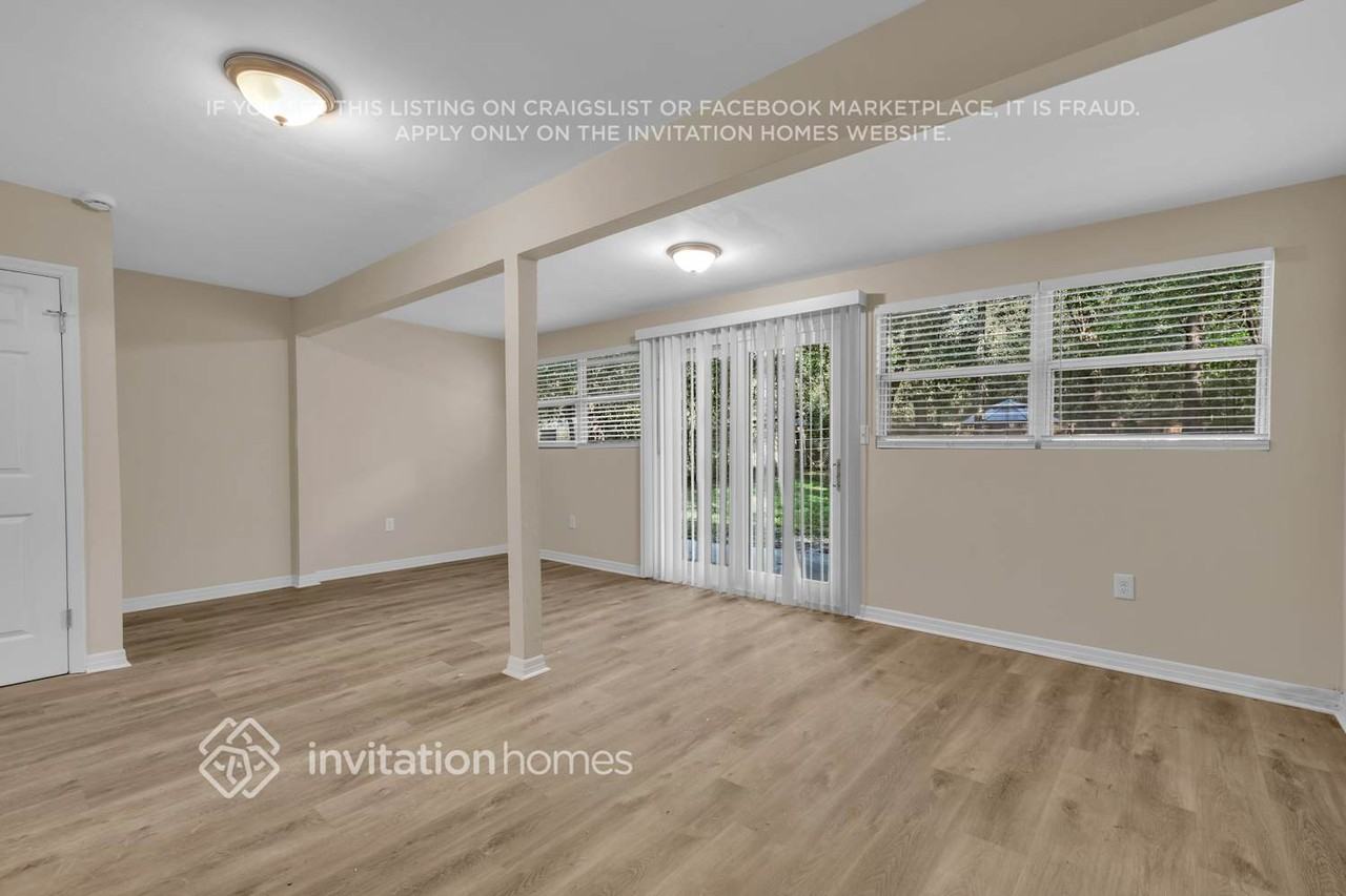 4461 Melvin Cir E - Photo 7 of 21