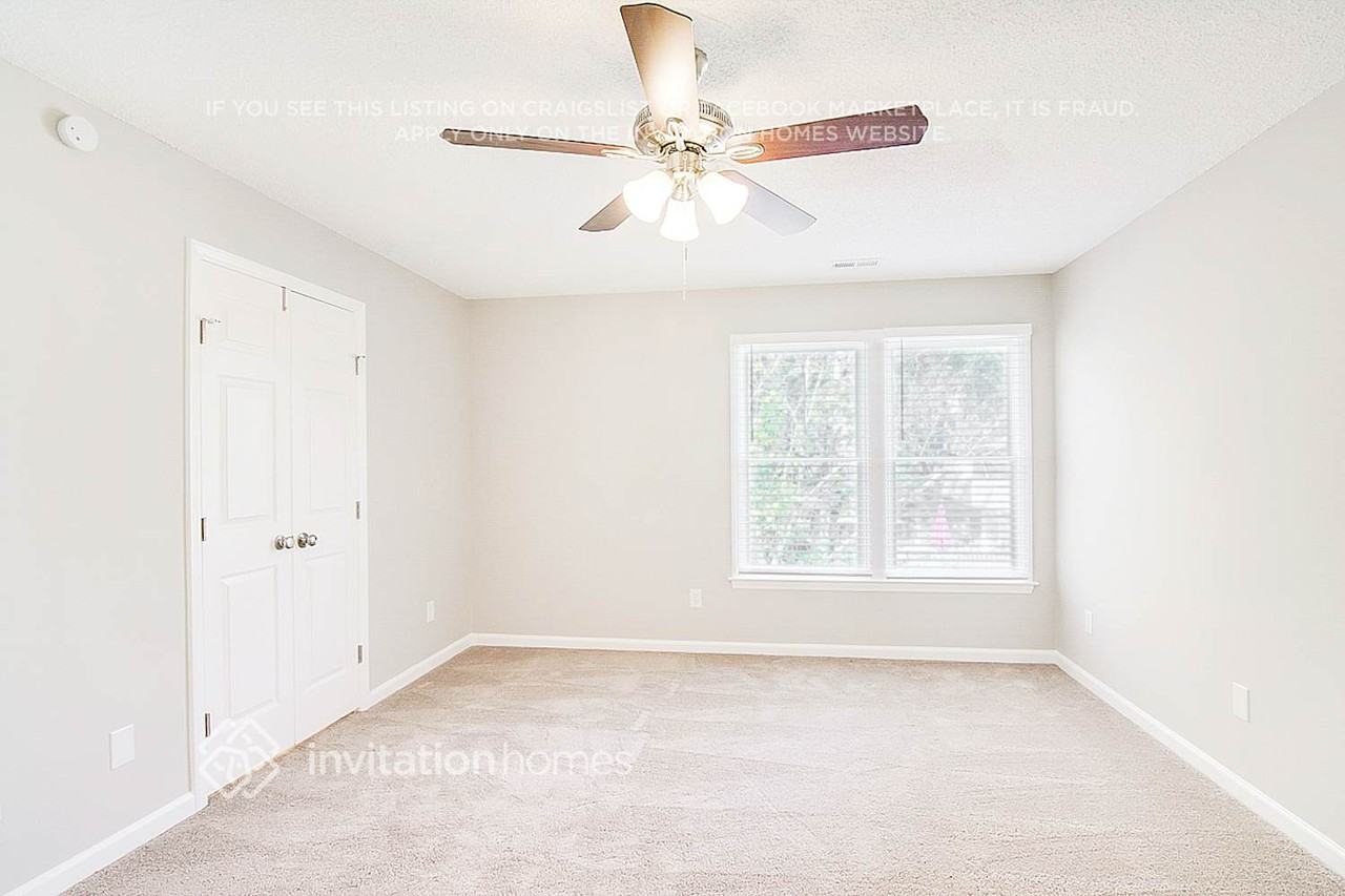 524 Bluestone Rd - Photo 7 of 19