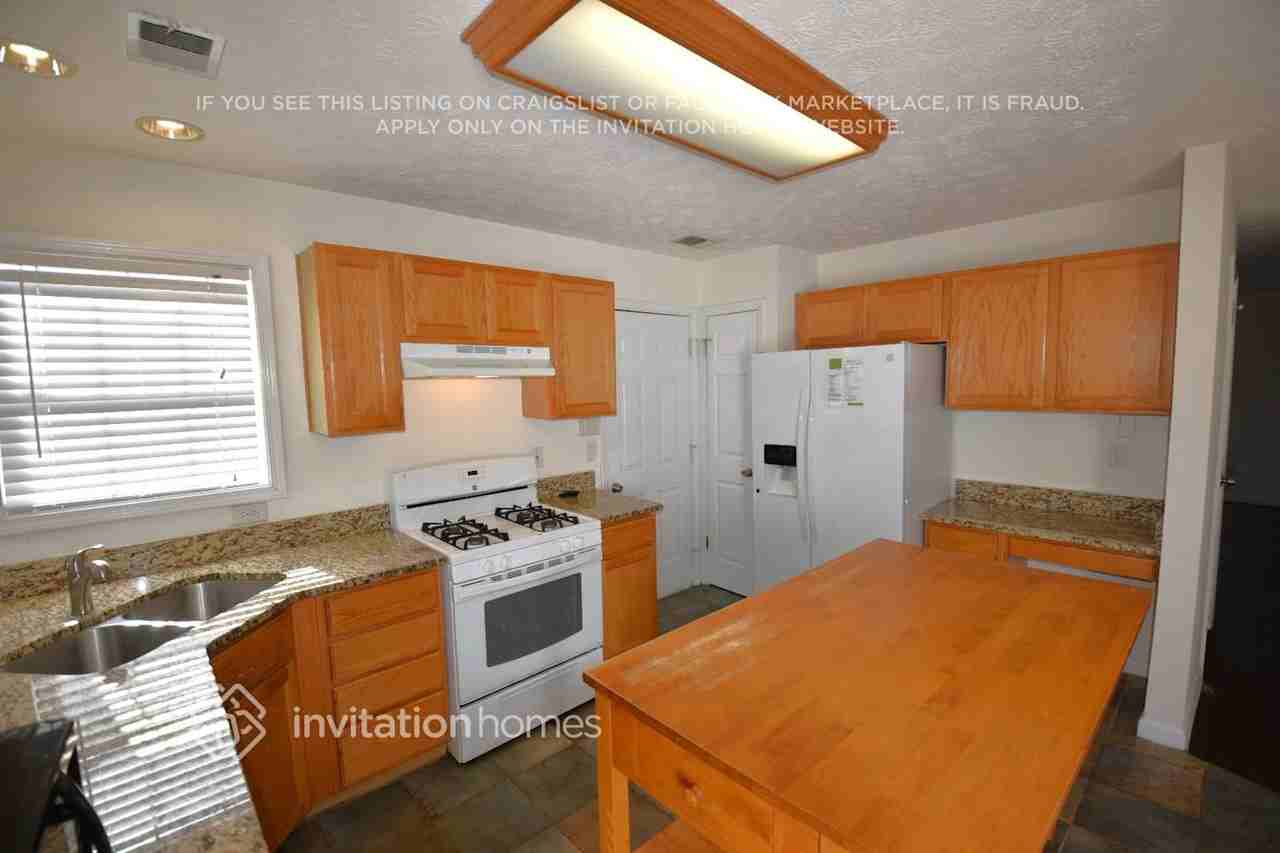 2631 Conifer Green Way - Photo 4 of 13