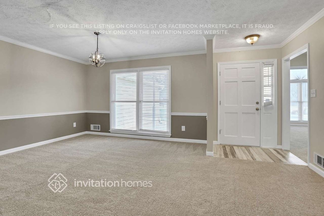 100 Bloomfield Dr - Photo 4 of 28