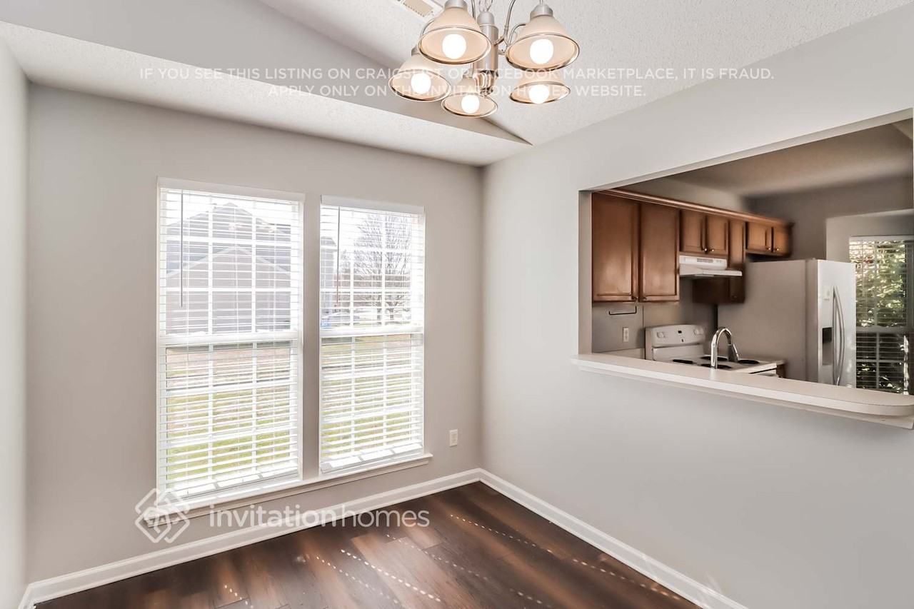 1602 Oakdale Green Dr - Photo 6 of 17