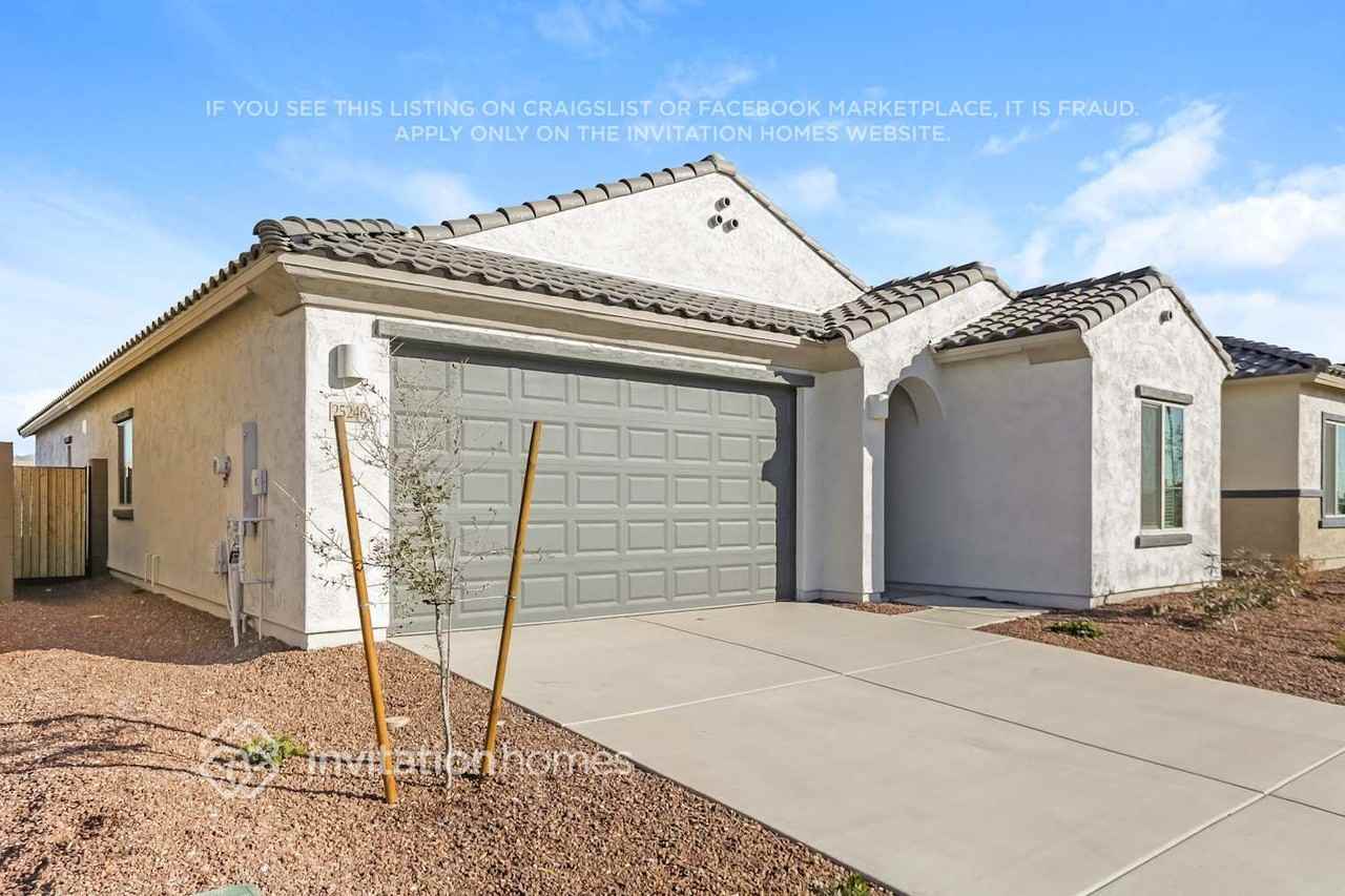 25246 W Romley Rd - Photo 3 of 22