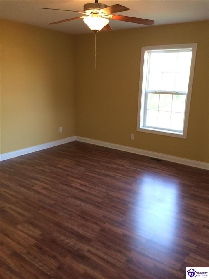 913 Silktree Cir - Photo 7 of 27