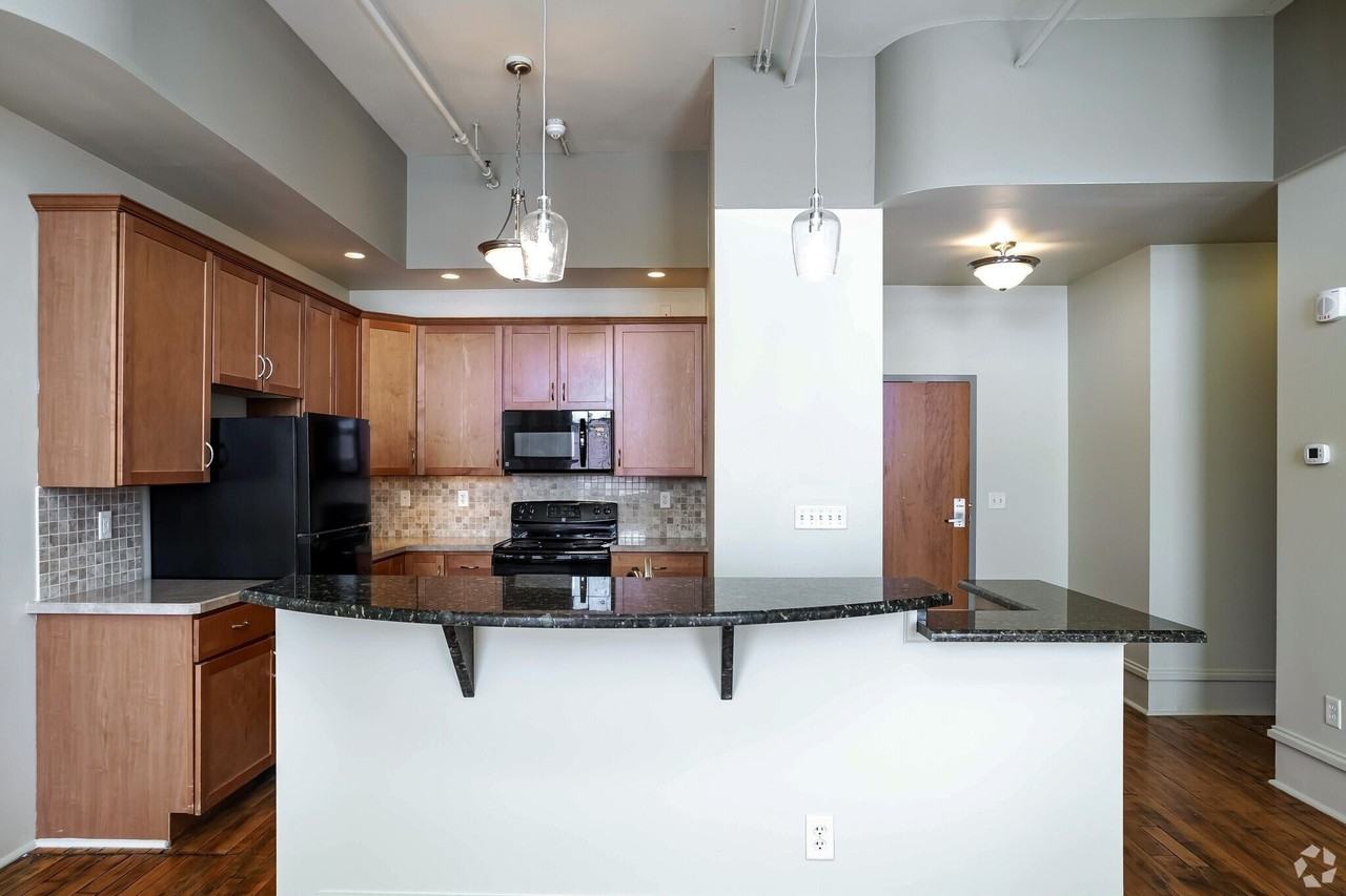 Warner Lofts - Photo 7 of 27