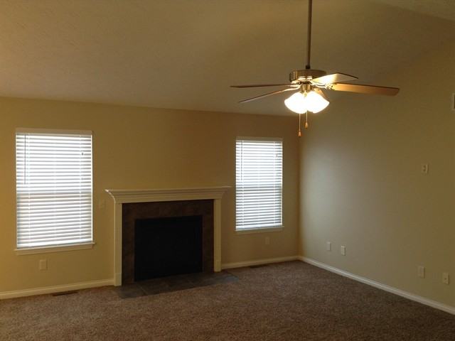 4529 Kidwell Ln - Photo 3 of 12