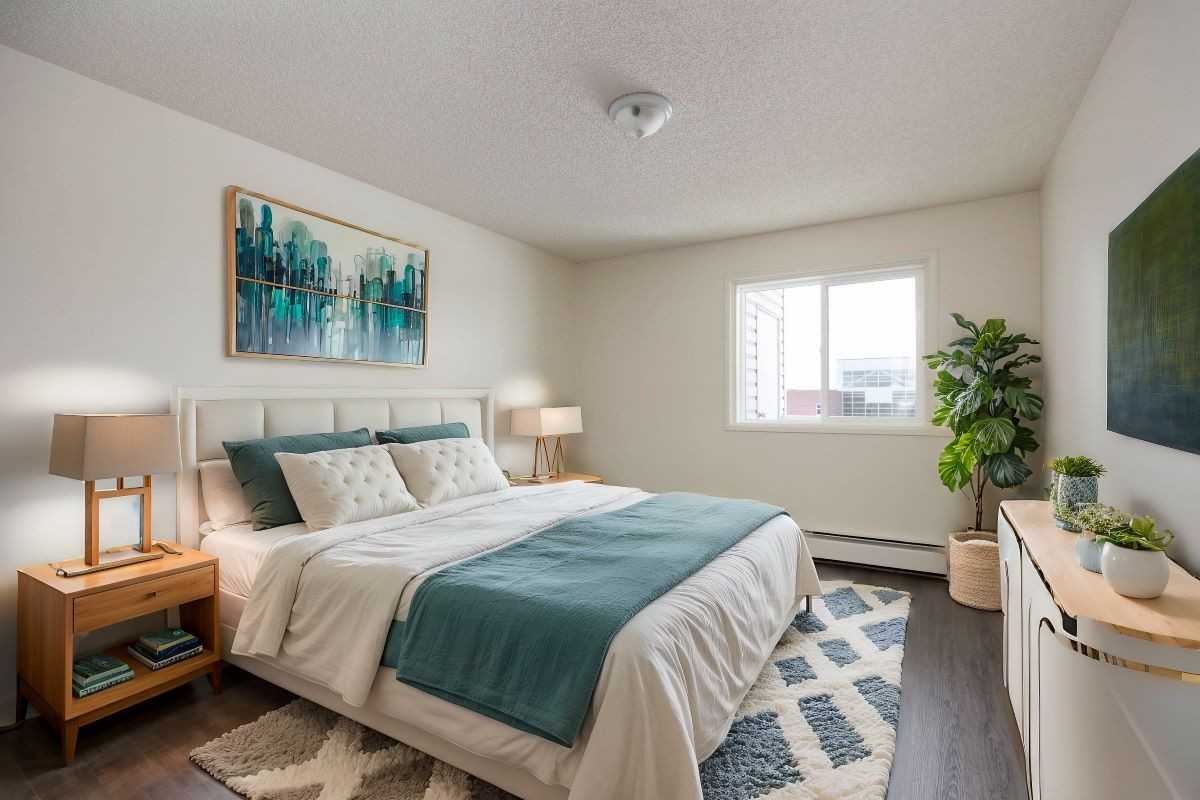 Chanteclair Apartments - Photo 4 of 8