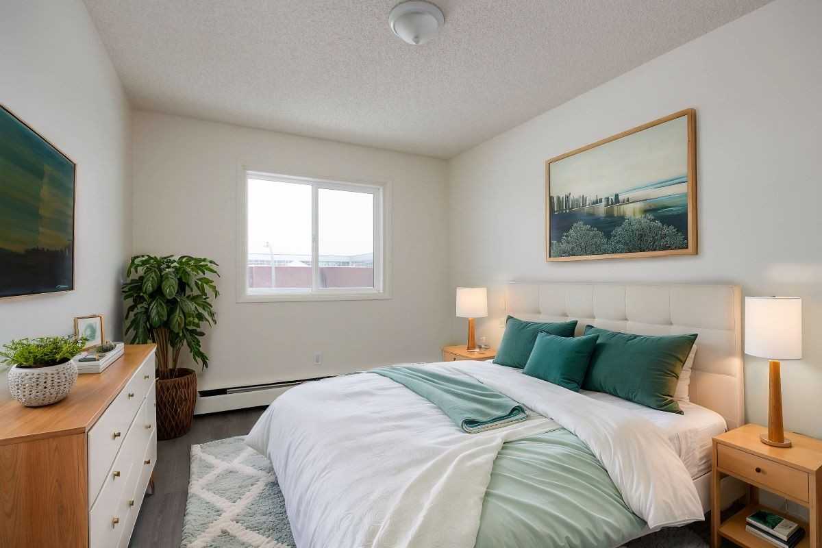 Chanteclair Apartments - Photo 5 of 8