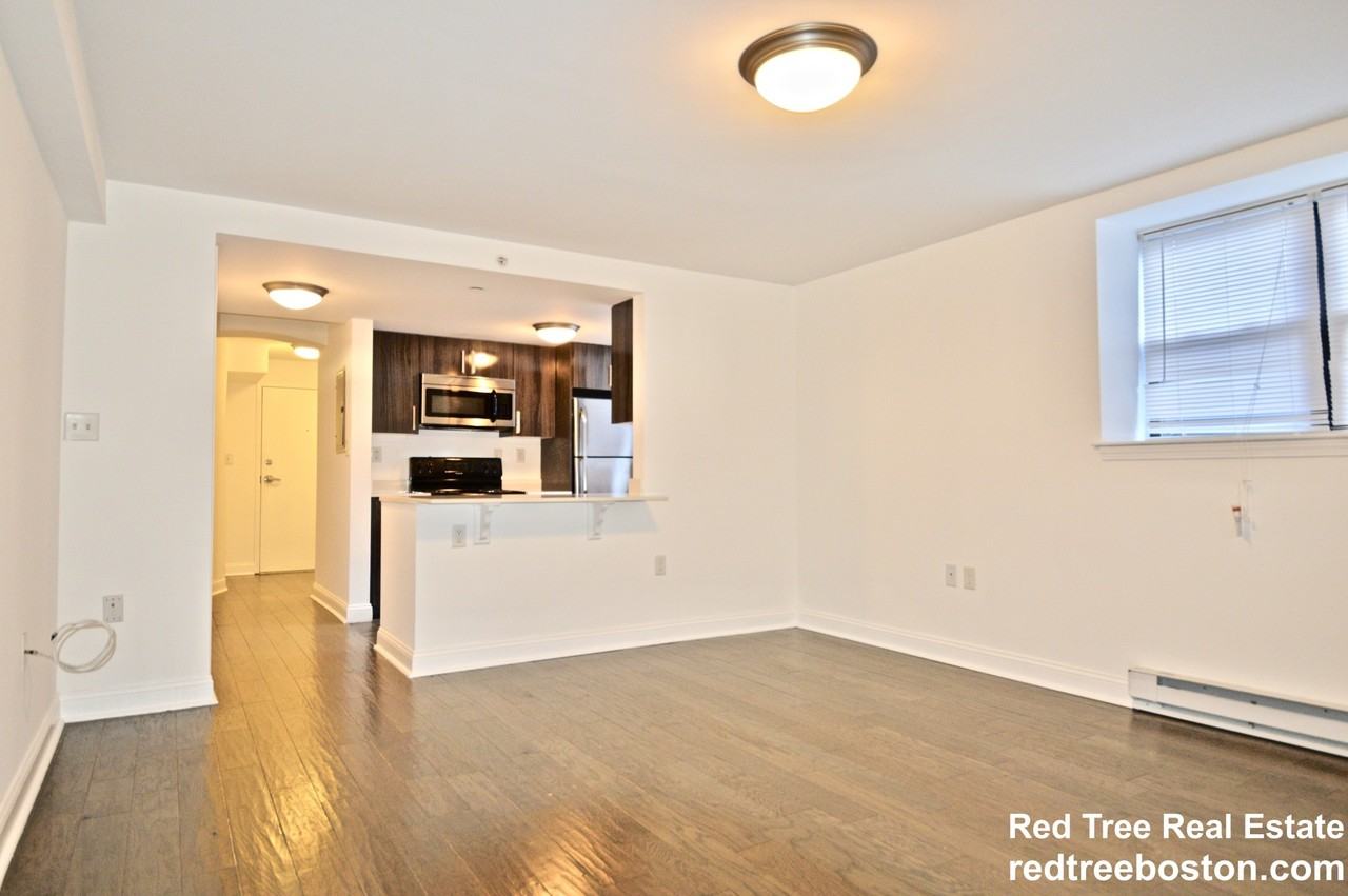 457 Centre St #A - Photo 5 of 22