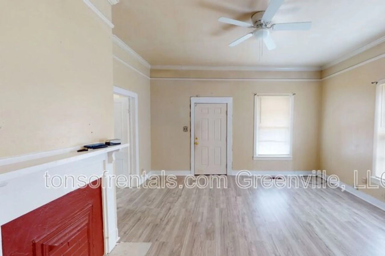 309 B St - Photo 2 of 10